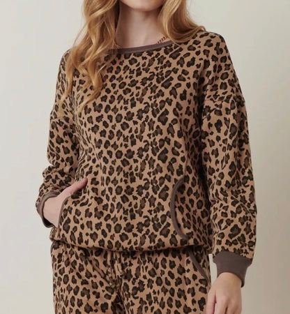 Leopard Pullover